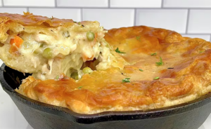 Easy & Delicious Skillet Chicken Pot Pie Casserole: A Cozy Classic Reinvented