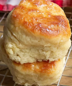 Homemade Angel Biscuits – Heavenly Fluffy Bites from Your Oven