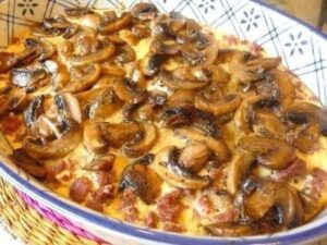 Savory Mushroom Beef Casserole: Grandma’s Hearty Family Favorite