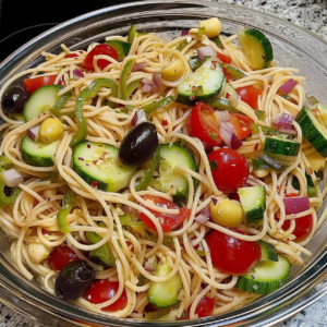 Refreshing California Spaghetti Salad: The Ultimate Summer Dish!