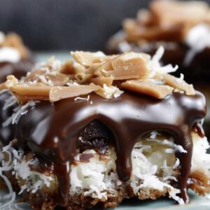Decadent Mounds Poke Cake Recipe – Easy & Delicious!