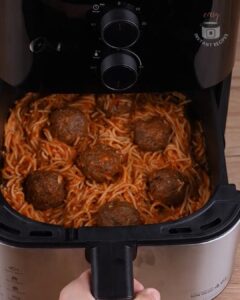 Air Fryer Spaghetti and Meatballs
