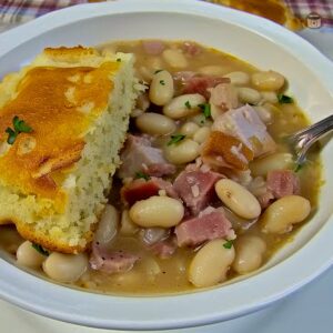 Slow Cooker Ham & White Beans